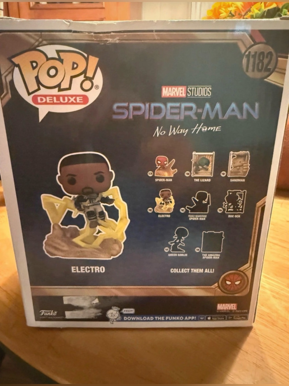 Vinyl collectible figure, Funko Pop! Deluxe Electro #1182, Spider-Man